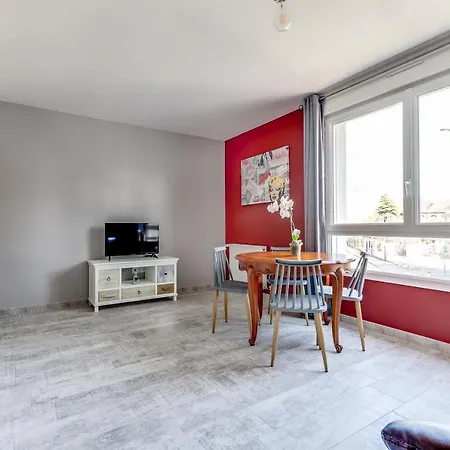 4t Immo - 31 Avenue Gaston Chauvin 아파트