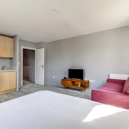 Apartment 4t Immo - 31 Avenue Gaston Chauvin