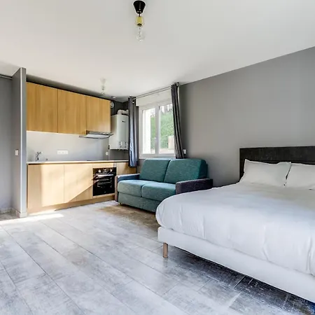 4t Immo - 31 Avenue Gaston Chauvin 아파트 *
