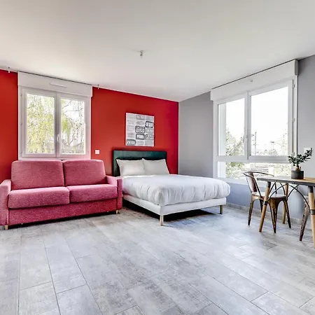 아파트 4t Immo - 31 Avenue Gaston Chauvin *